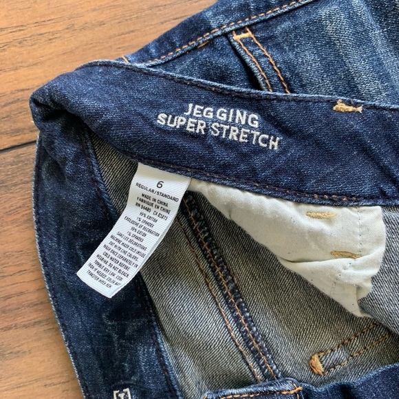 (2/$15) American Eagle Jegging - Picture 2 of 3